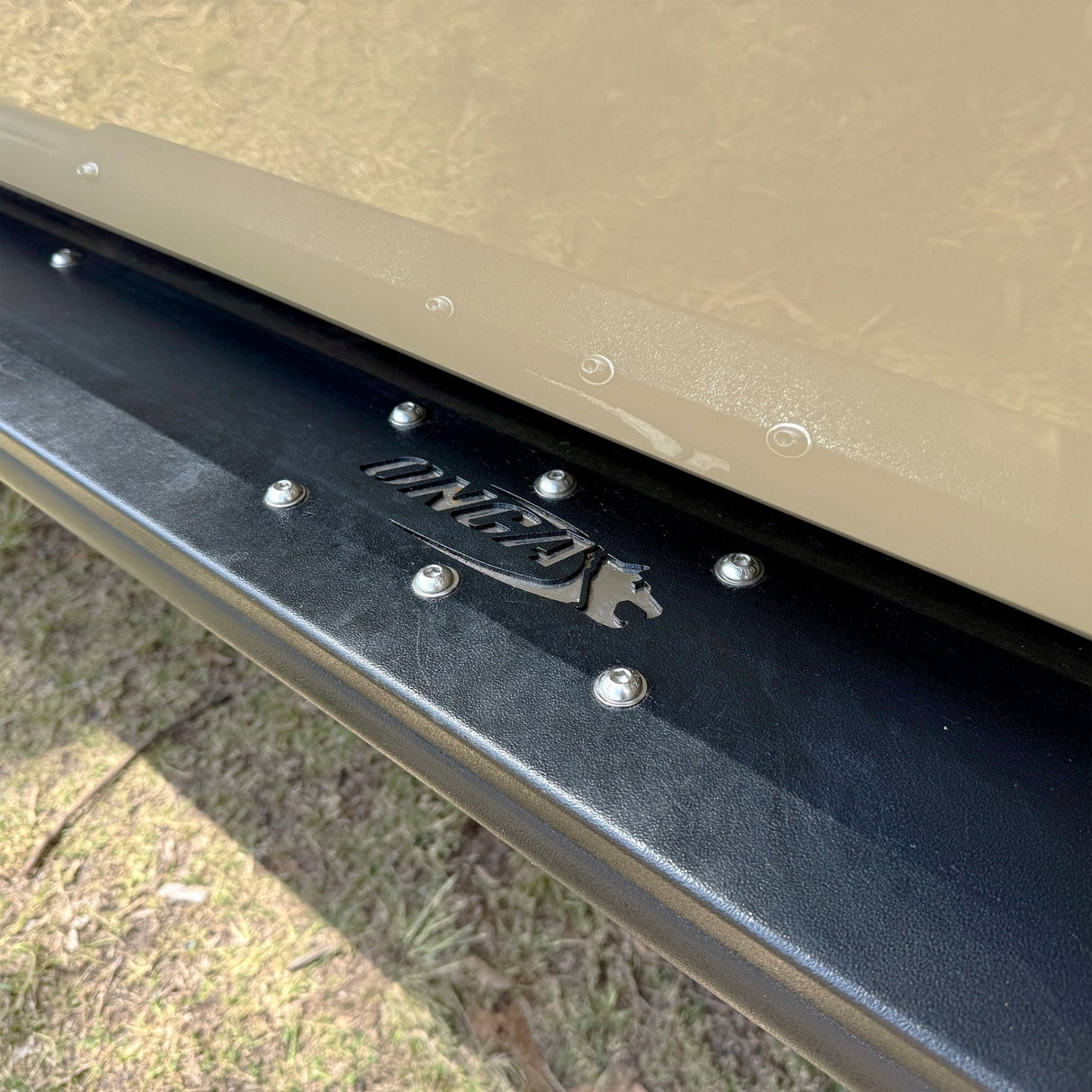 ONCA Landcruiser 79 Series Dual Cab Extreme Rock Sliders - ONCLC70ROCKSDV8DC - CapRax